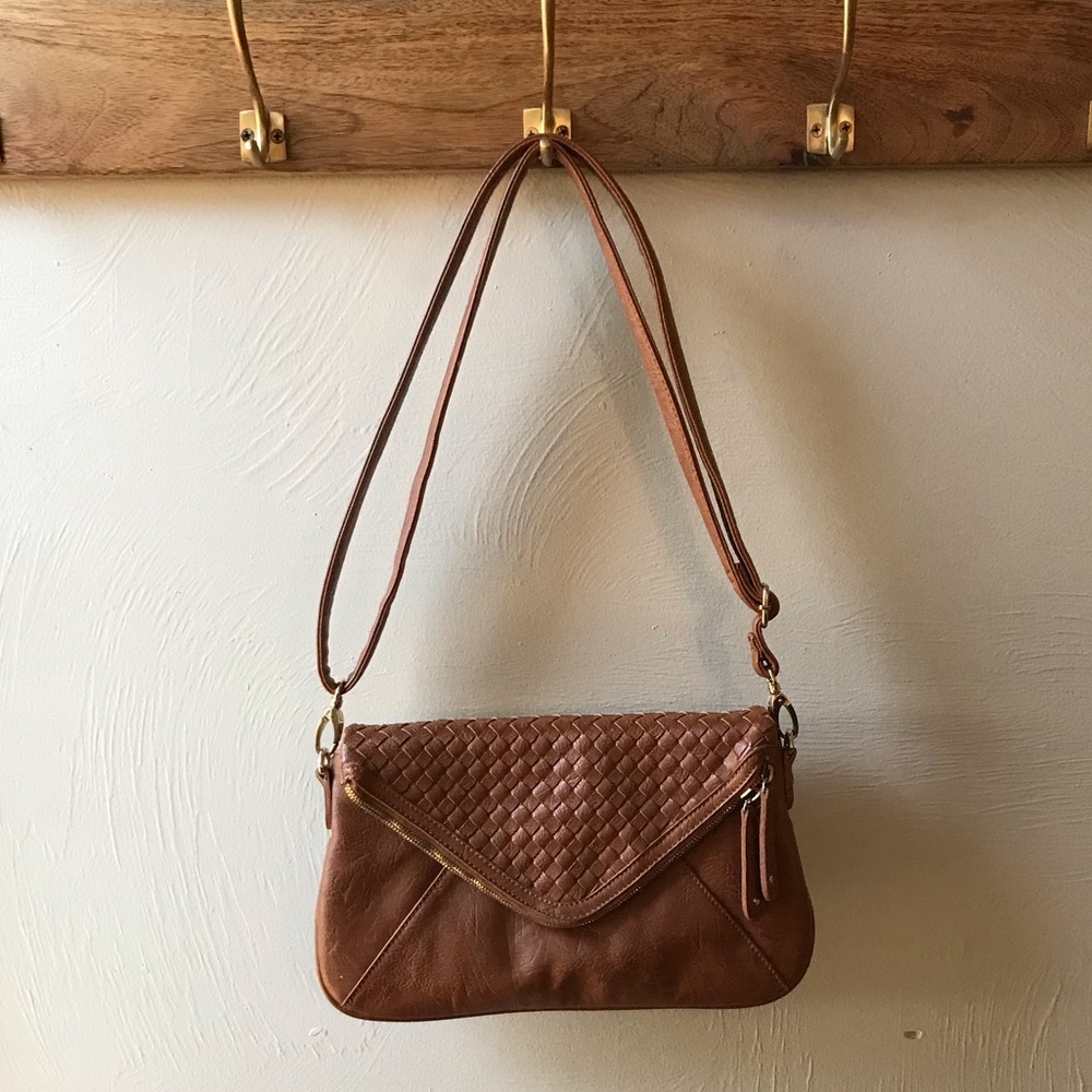 Francesca’s closet cross body bag